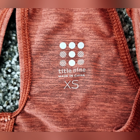 TITLE NINE ATHLETIC TANK TOP - Picture 8 of 12